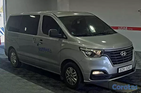 otros vehiculos - HYUNDAI GRAND STAREX 2021 GRIS 3