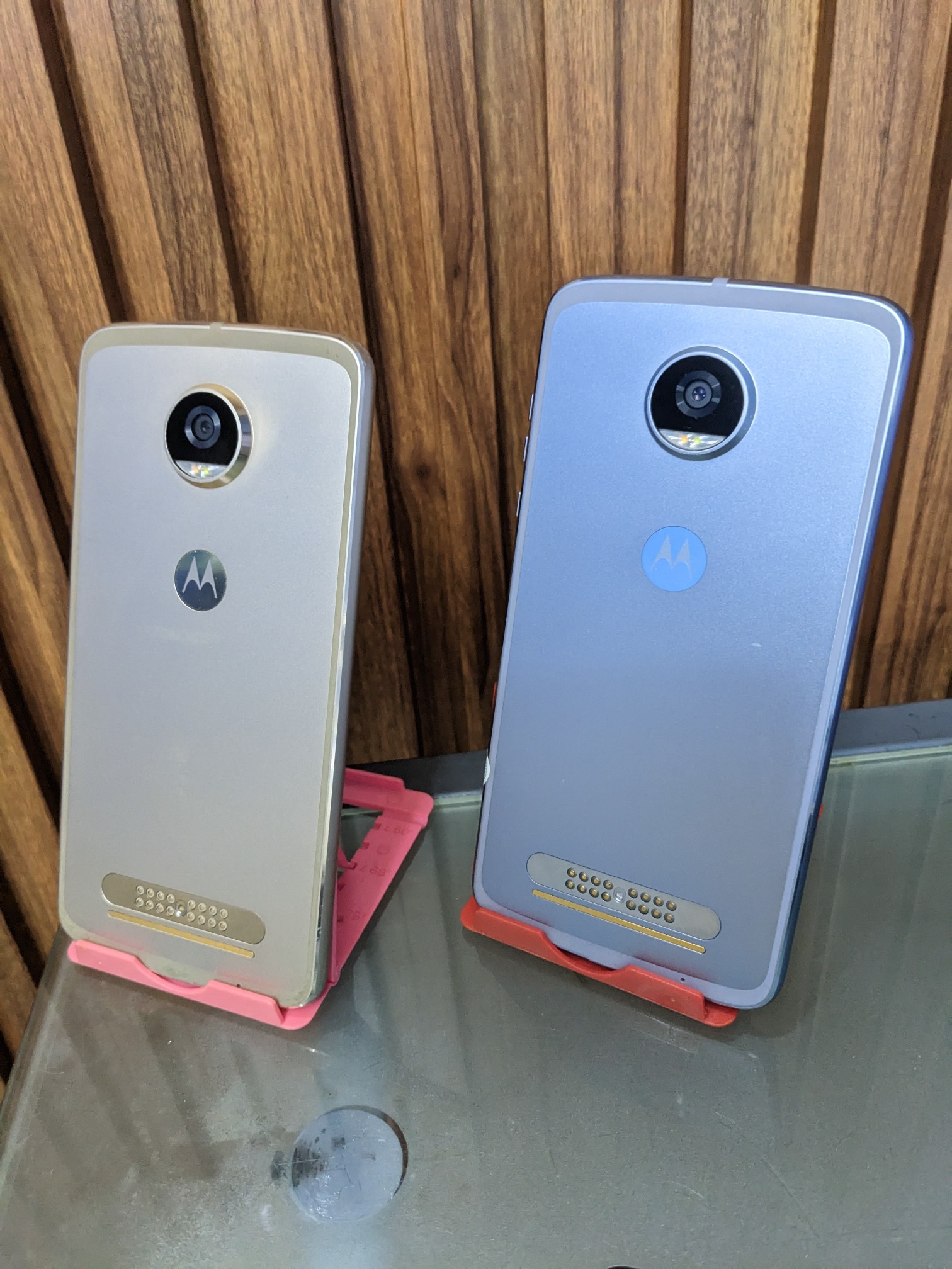 celulares y tabletas - Motorola Moto z2 play 3