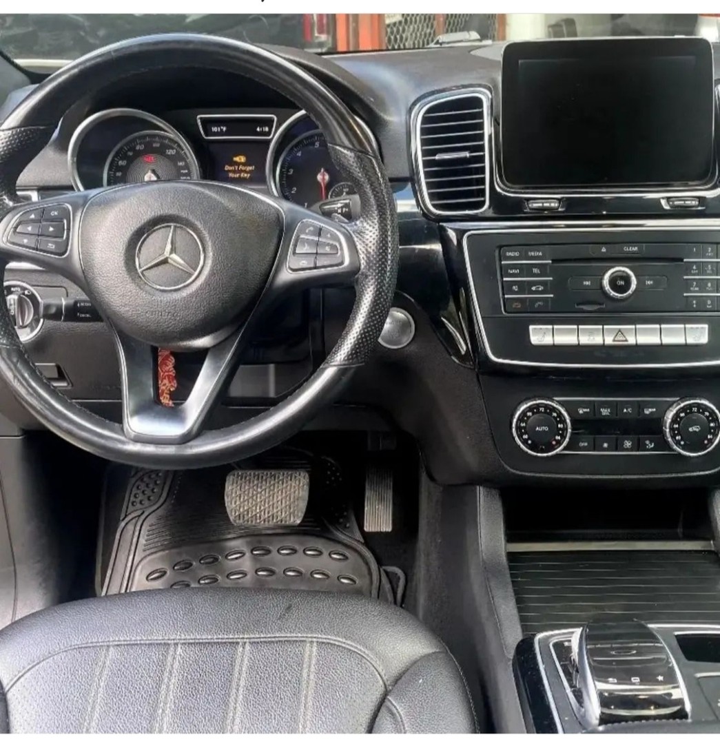 jeepetas y camionetas - 2016 Mercedes-Benz Clase GLE 350  1