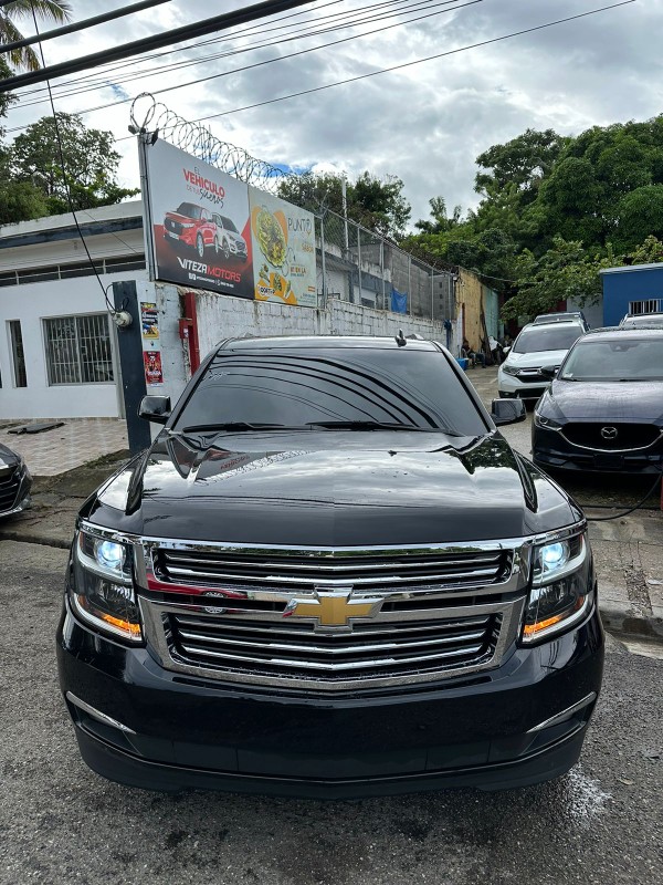 jeepetas y camionetas - Chevolet tahoe ltz 2019 0