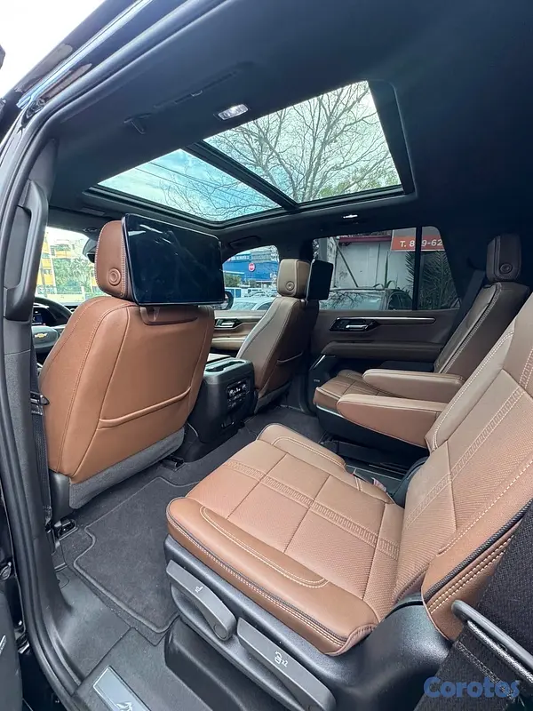 jeepetas y camionetas - Chevrolet Tahoe High Country Duramax 2025
 5