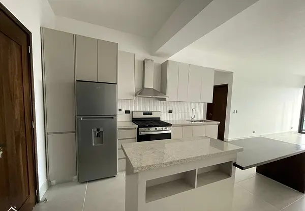 apartamentos - Apartamento en octavo piso en torre, Esmeralda/Santiago  6