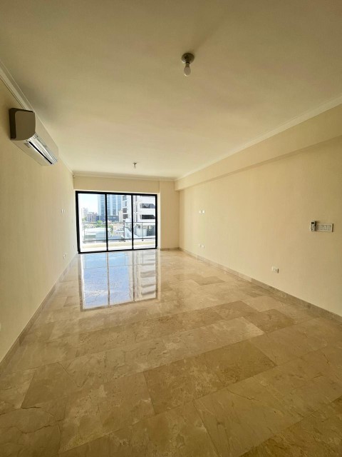 apartamentos - Se alquila hermoso apartamento con linea blanca en el sector de Serralles 