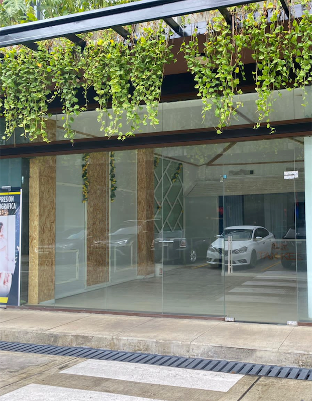 oficinas y locales comerciales - Local en alquiler arroyo hondo  4