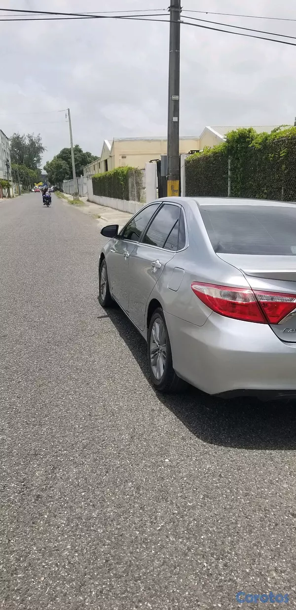 carros - toyota camry se 2017 como nuevo  8