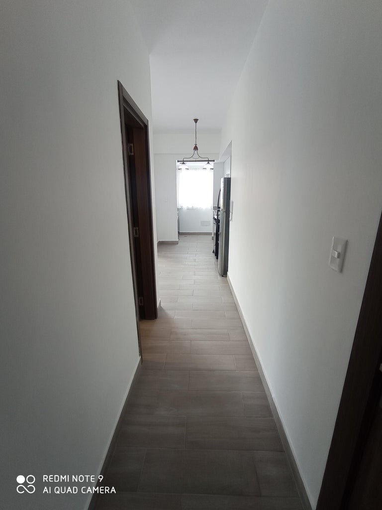 apartamentos - Apartamento con linea blanca en Evaristo Morales de Una Habitación. 1