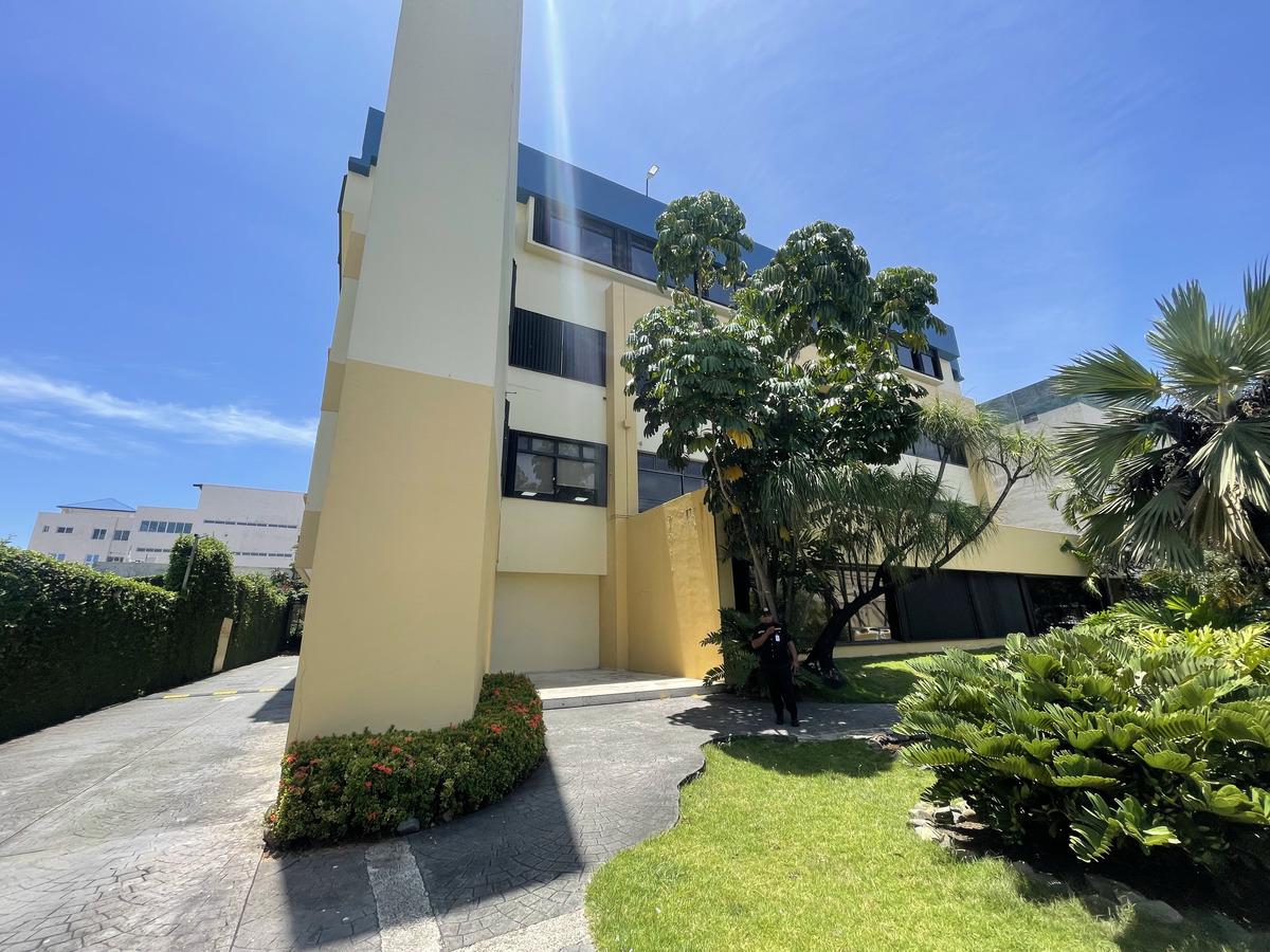 oficinas y locales comerciales - Alquiler oficinas JFK Miraflores Santo Domingo 1