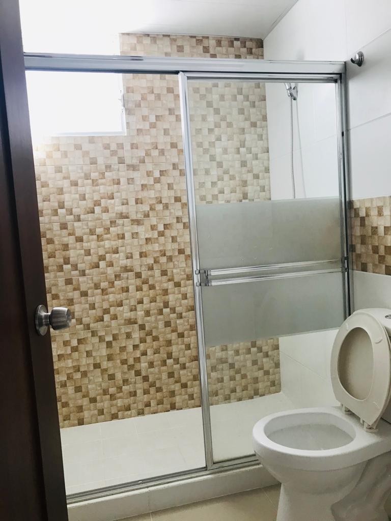 apartamentos - Tercer nivel, Los Rieles de Gurabo 5
