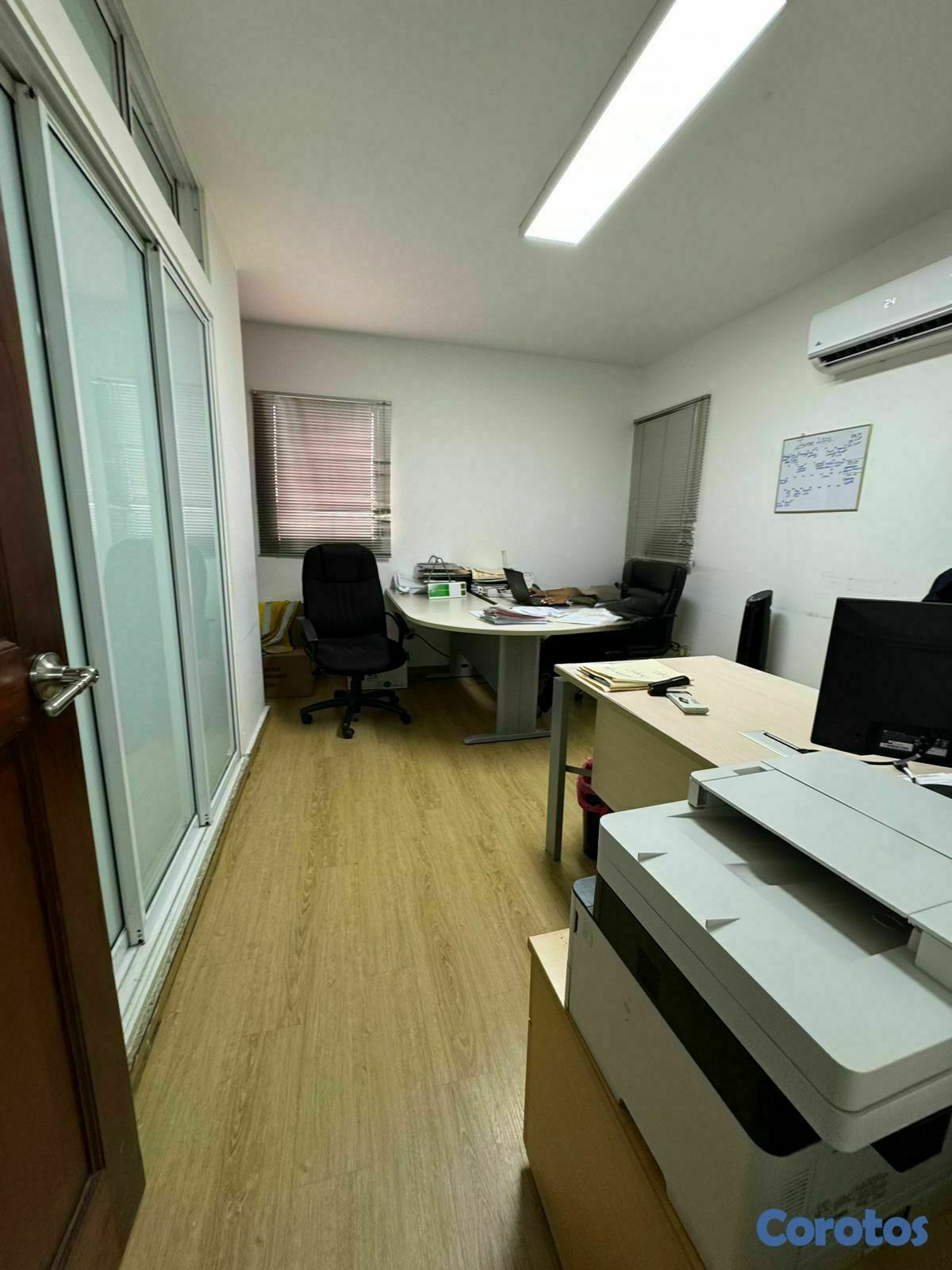 oficinas y locales comerciales - Alquilo Local Ideal Para Oficina en 2do Piso en Ensanche Paraíso Código: PD460 1