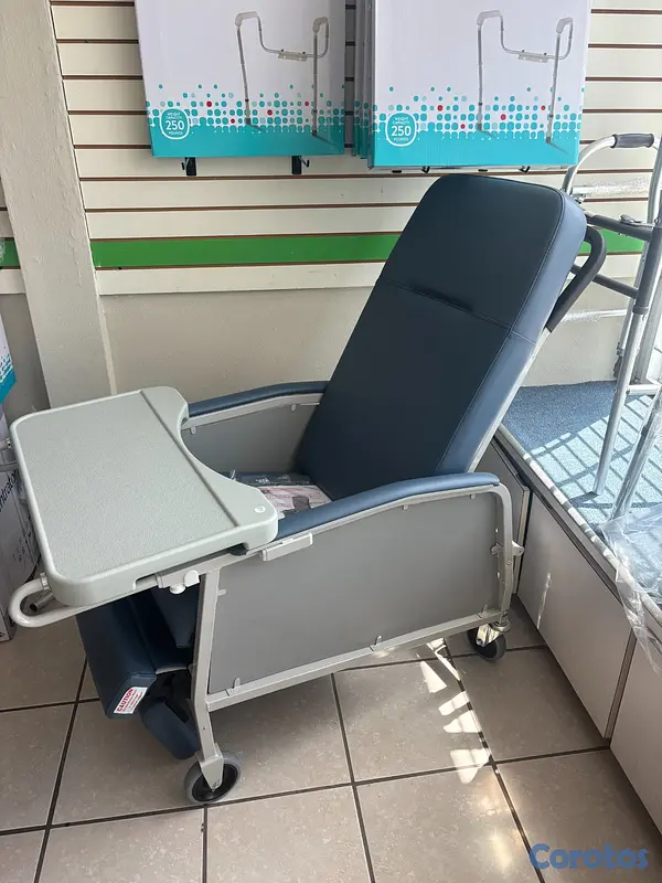 Salud y Equipamiento Médico - sillon reclinable con poco uso, para envejecientes 2