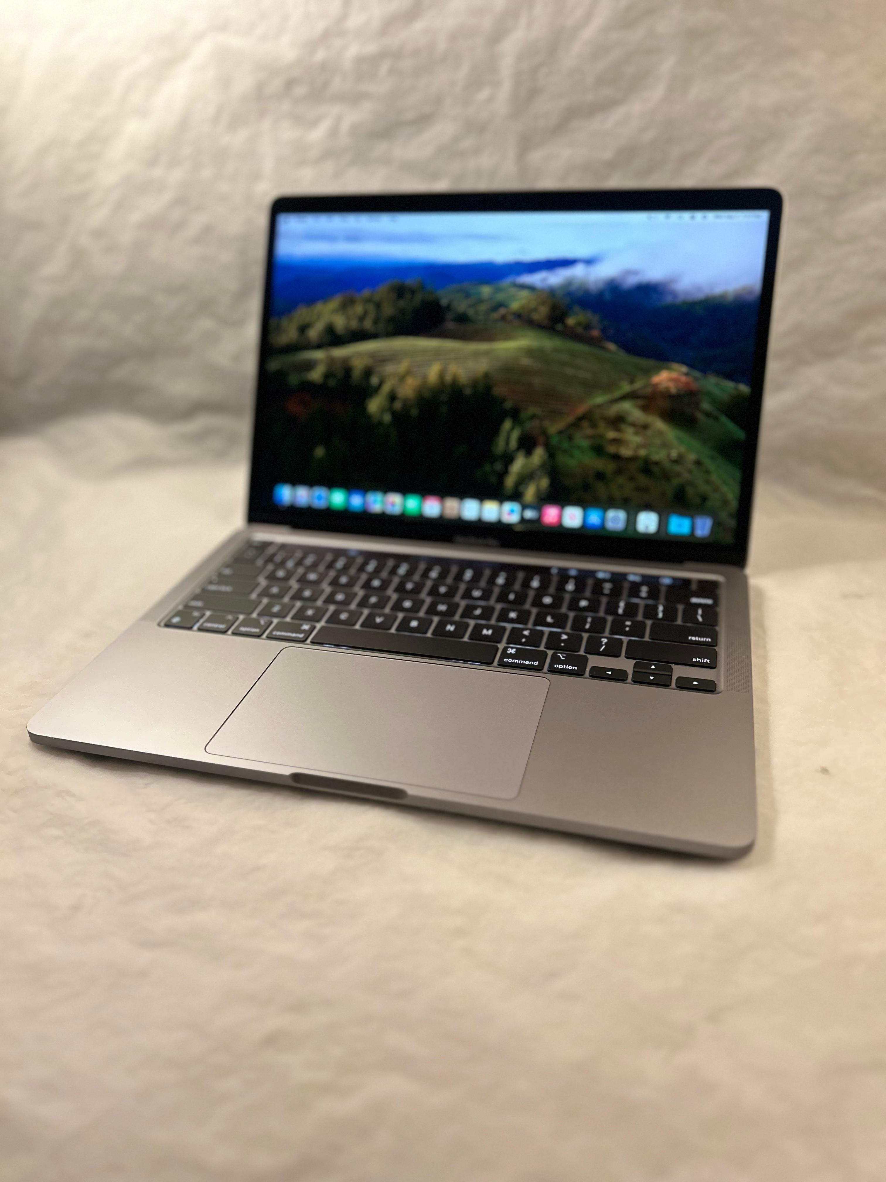 computadoras y laptops - MacBook Pro 14” 2021 Chip M1 Pro de oportunidad 7