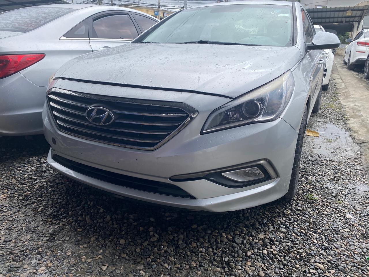 carros - HYUNDAI SONATA  2016 GRIS DESDE: RD$ 675,000