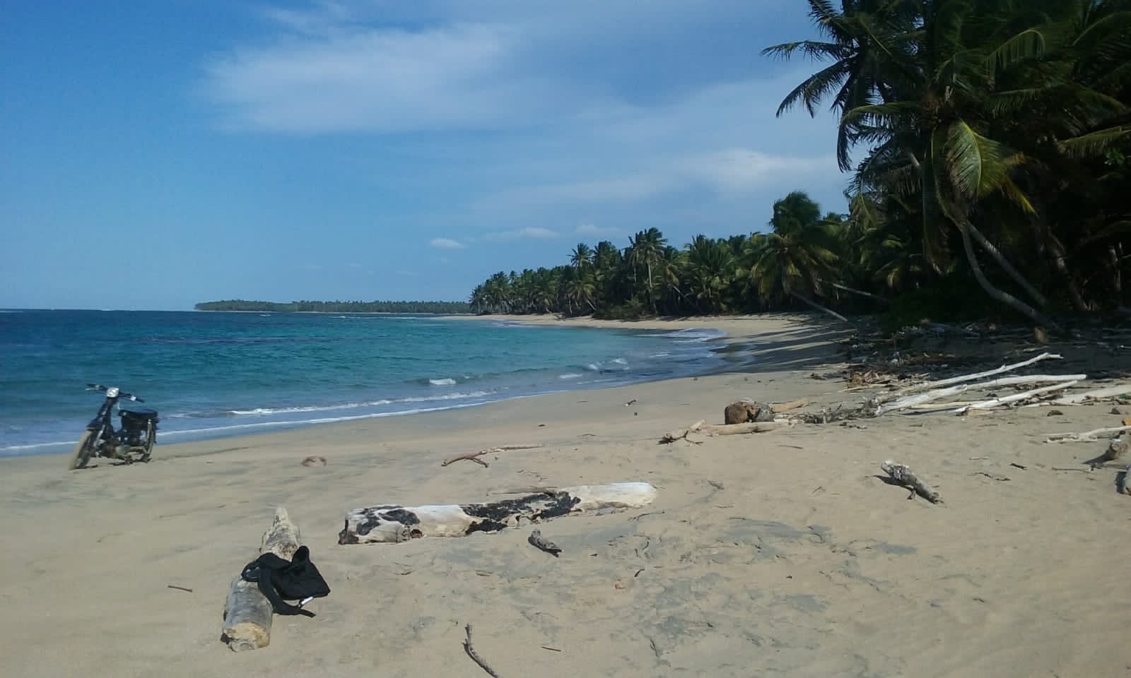 solares y terrenos - Vendo terreno en miche en primera línea de playa 146,400 3