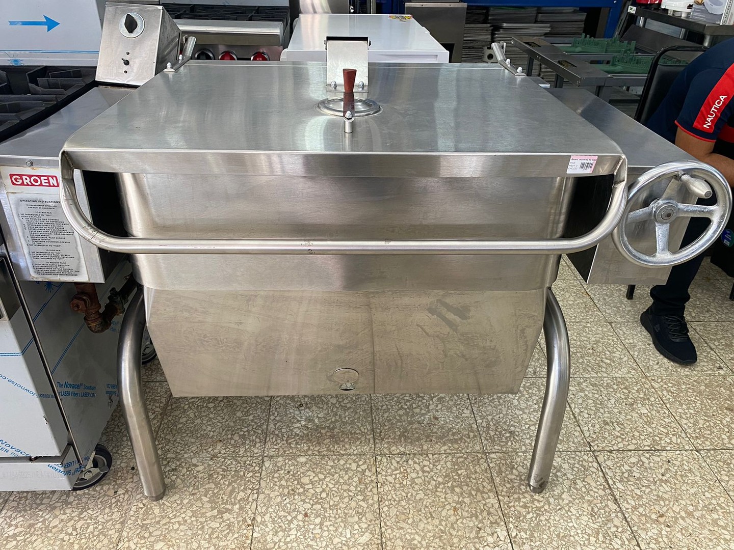 equipos profesionales - Groen Sarten Volteable de 30 Galones  0