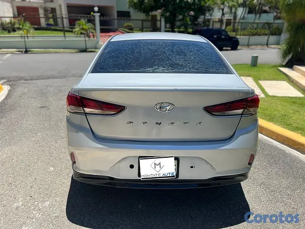 carros - Hyundai New Rise 2019 8