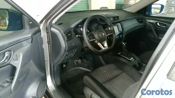 jeepetas y camionetas - Nissan Rogue 2018 AWD 5