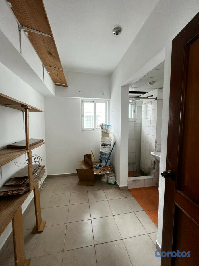 apartamentos - alquiler Apartamento Amueblado en Evaristo Morales 5