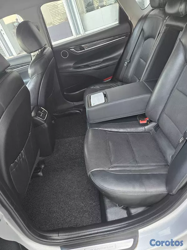 carros - HYUNDAI GRANDEUR 2018 GRIS 8