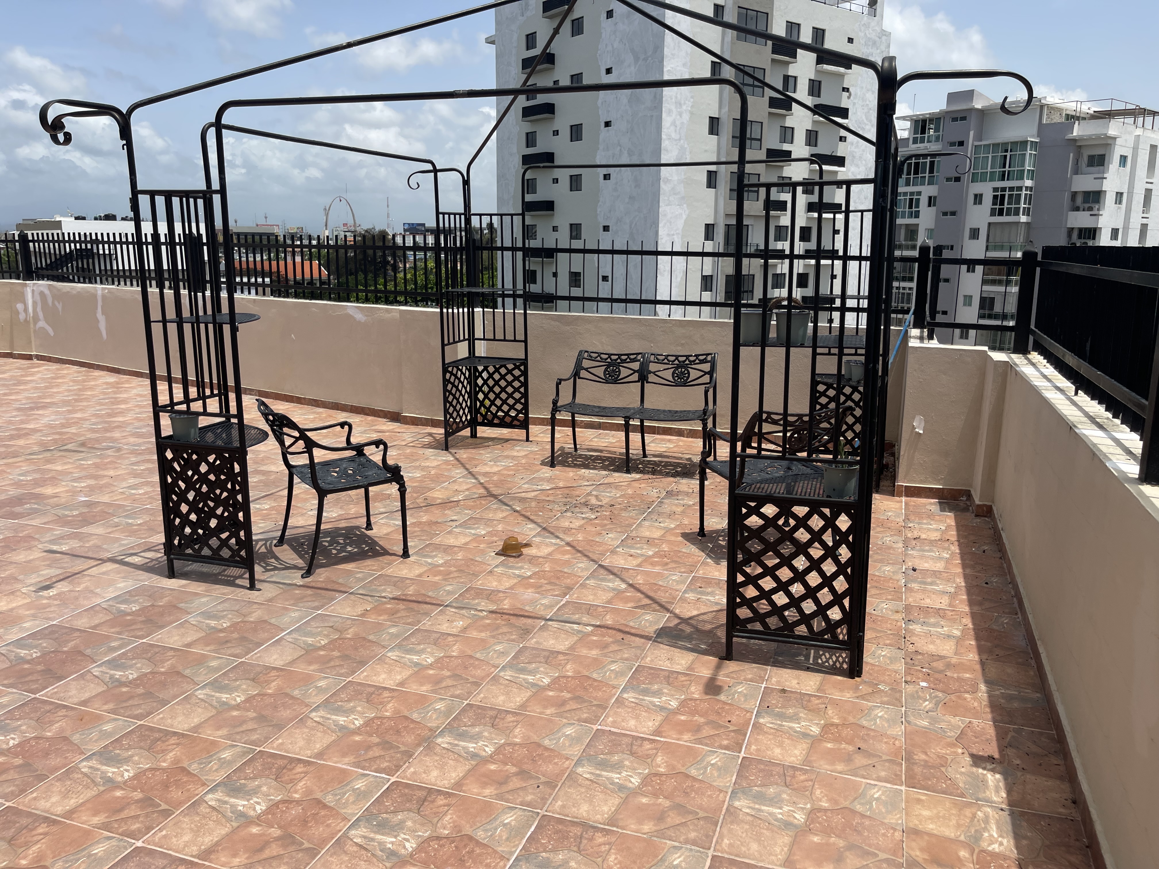 apartamentos - Apartamento de 3 habitaciones en Renacimiento, Santo Domingo  2