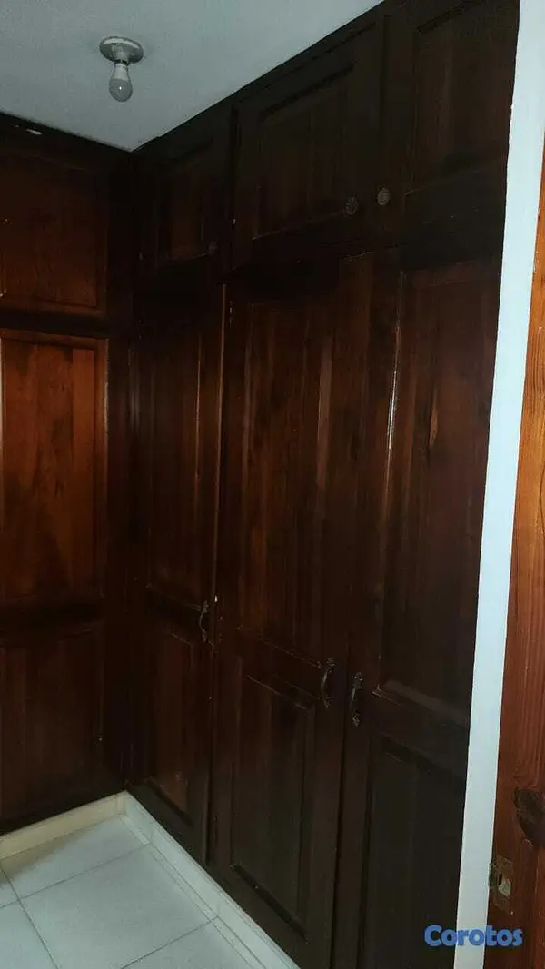 muebles y colchones - Closet en Caoba! hermoso. y de oportunidad. 8