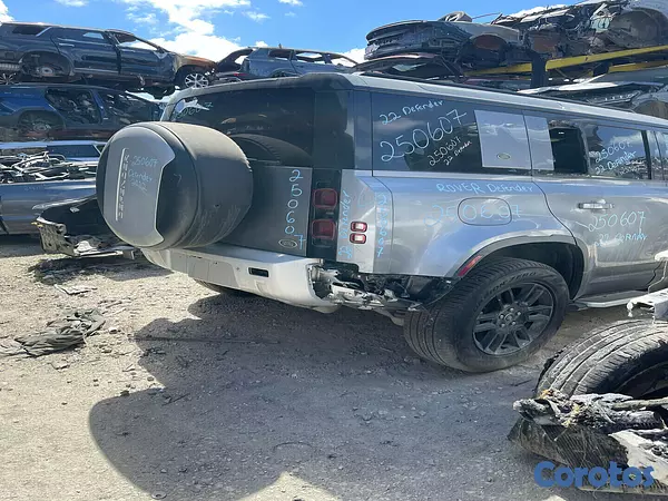 accesorios para vehiculos - Motor 2024 Land Rover Defender 2.0L AWD | ¡Solo 20k Millas! 2