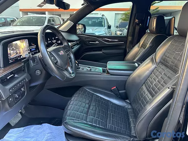 jeepetas y camionetas - Cadillac escalade Long año 2022  11