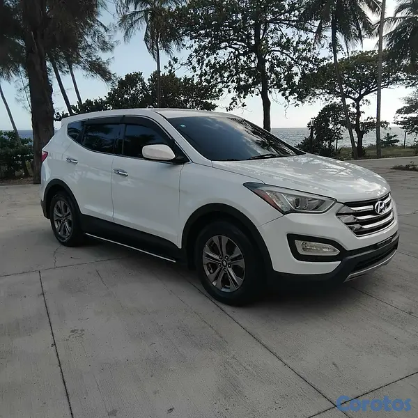 jeepetas y camionetas - Hyundai Santa Fe año 2016 3