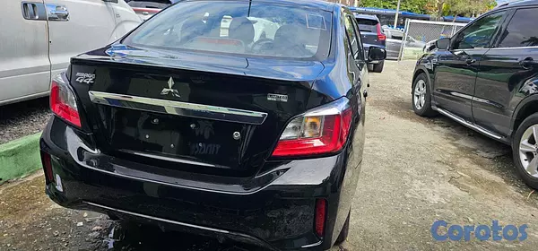 carros - Mitsubishi Mirage G4 ES 2023 6