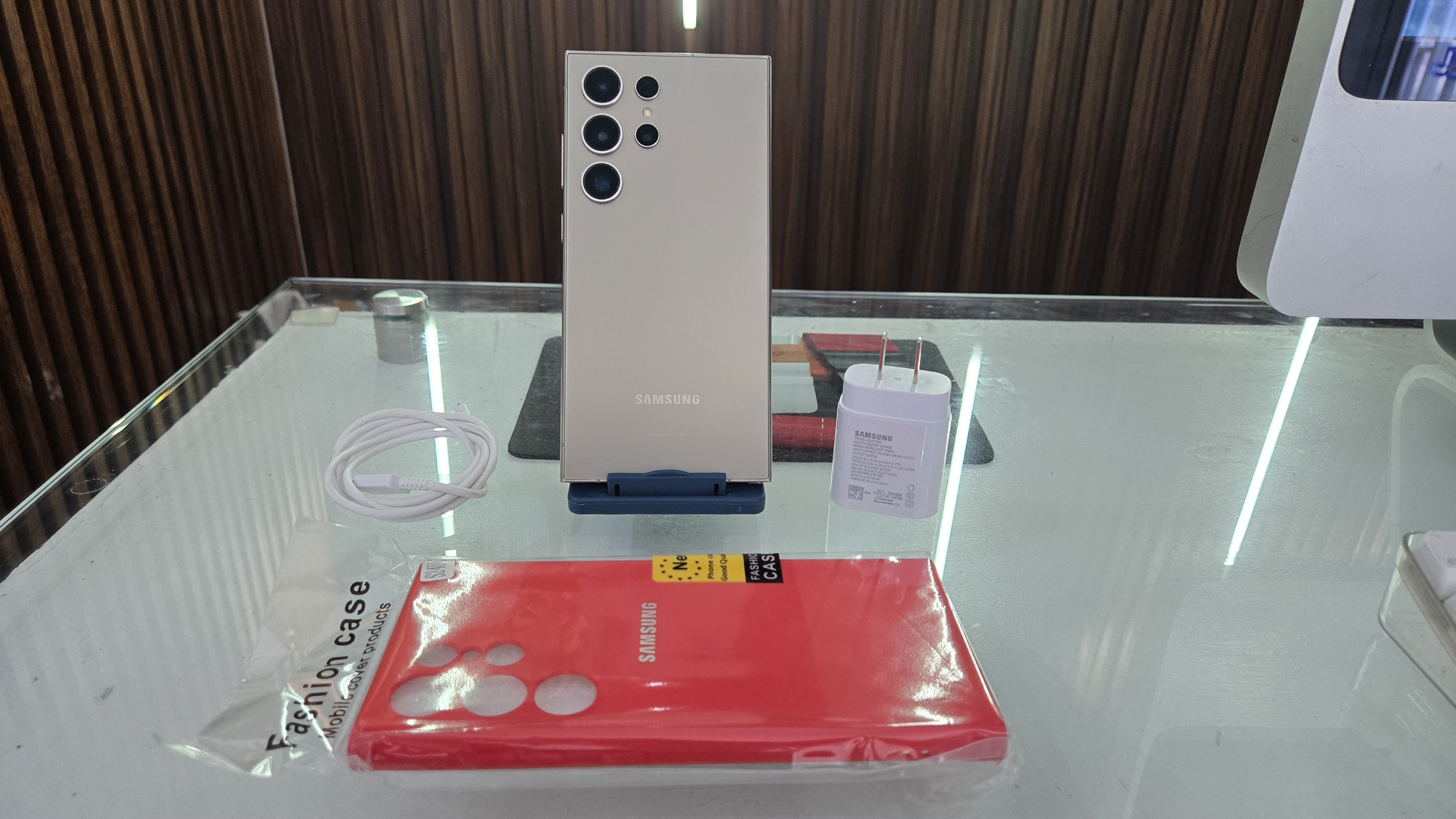 celulares y tabletas - Samsung Galaxy S24 Ultra 512GB 12GB Ram Natural 2