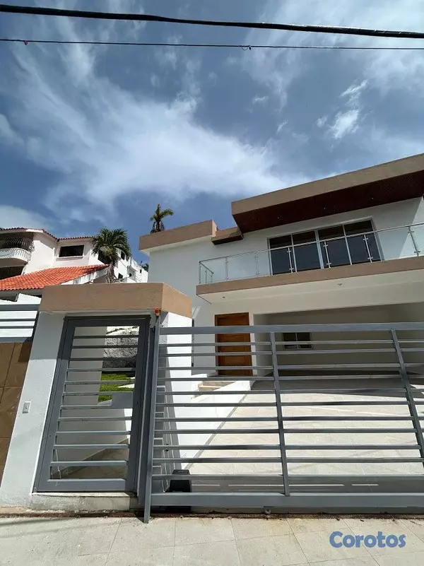 casas - Espectacular Casa en Venta en Altos de Arroyo Hond 4