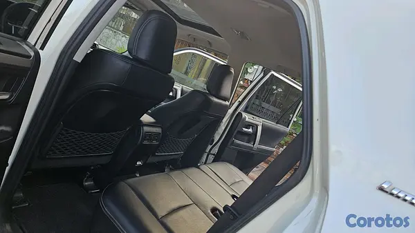 jeepetas y camionetas - Toyota 4runner 2020 límited 4x4 9
