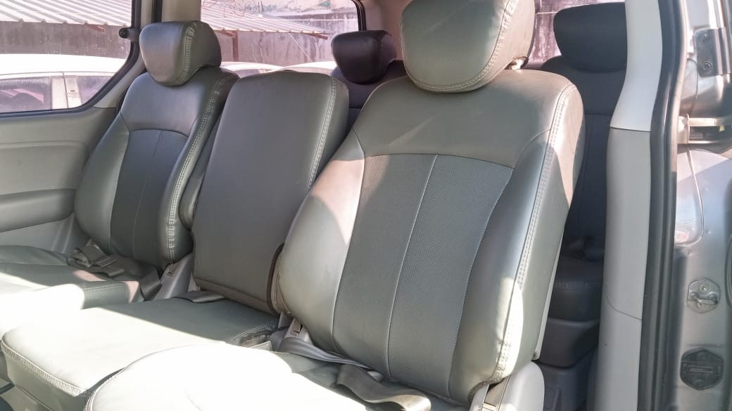 jeepetas y camionetas - HYUNDAI GRAND STAREX 2019 GRIS 1
