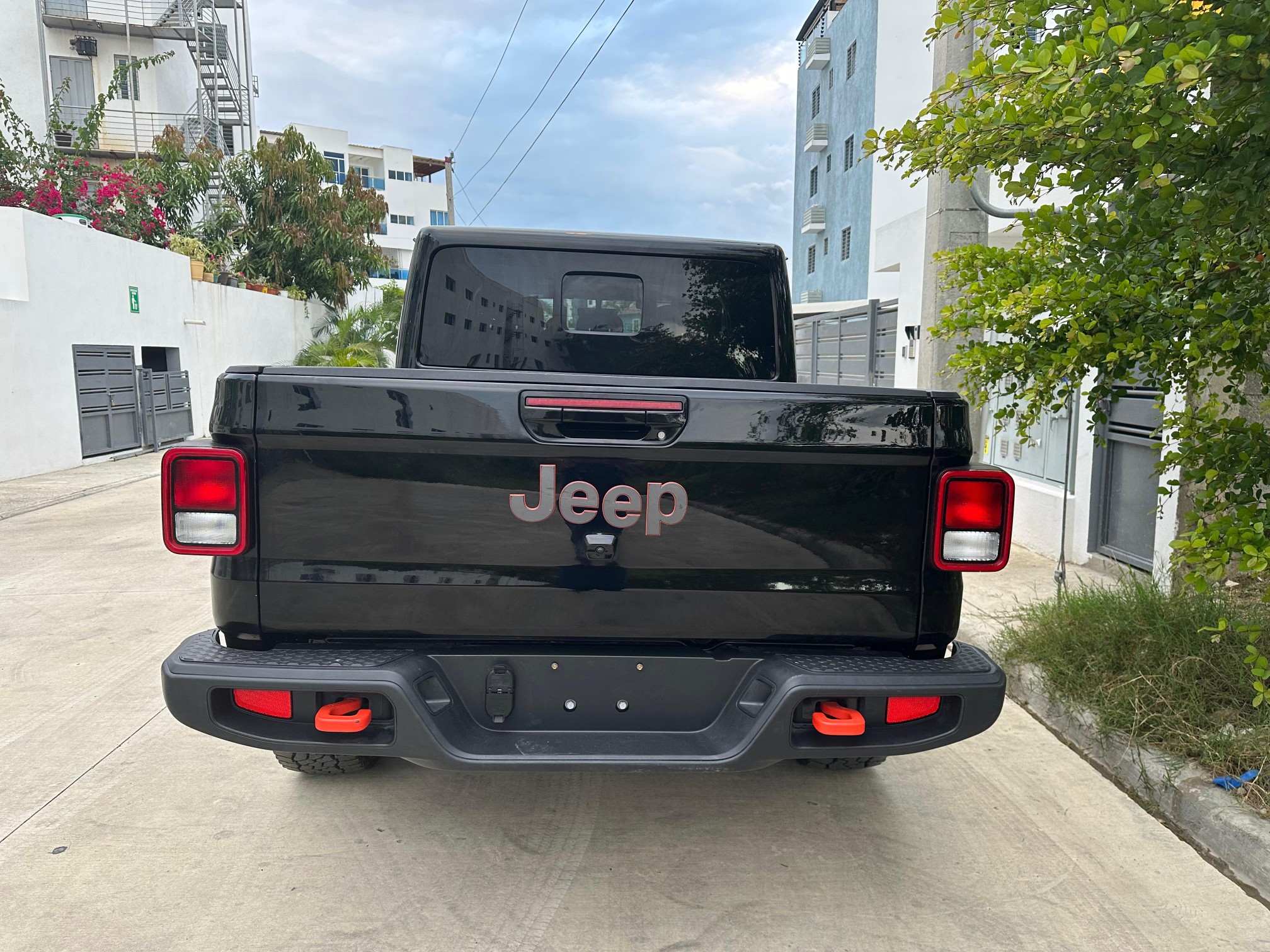 jeepetas y camionetas - Jeep gladiator mojave 2022 1