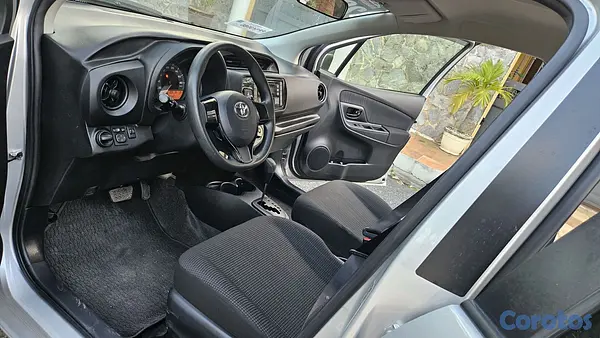 carros - Toyota vitz 2020 recién importado  10