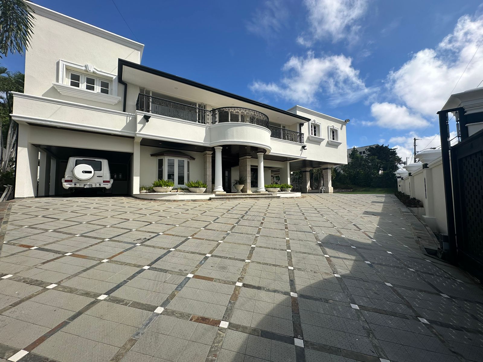 casas - CASA EN VENTA EN CERRO ALTO. 6