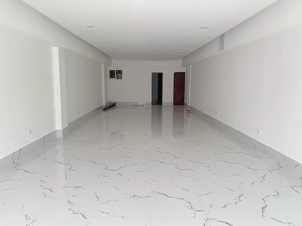 oficinas y locales comerciales - Local comercial en primer nivel  3