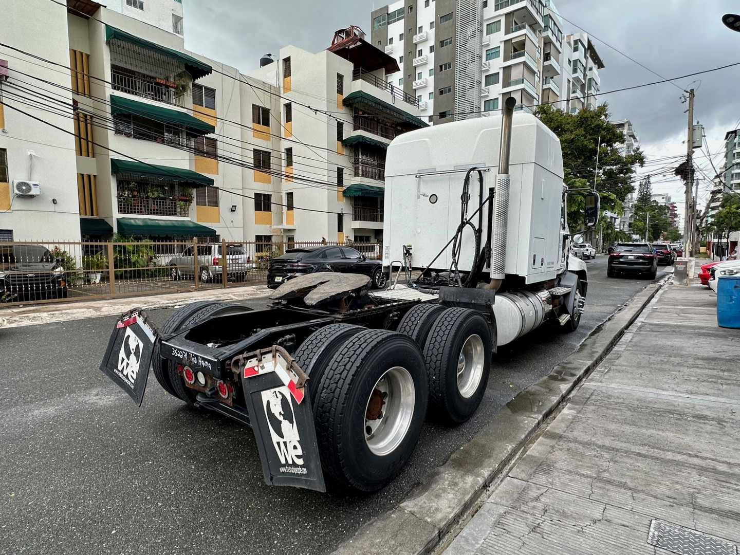 camiones y vehiculos pesados - Mack Pinnacle 2016 cabezote 3