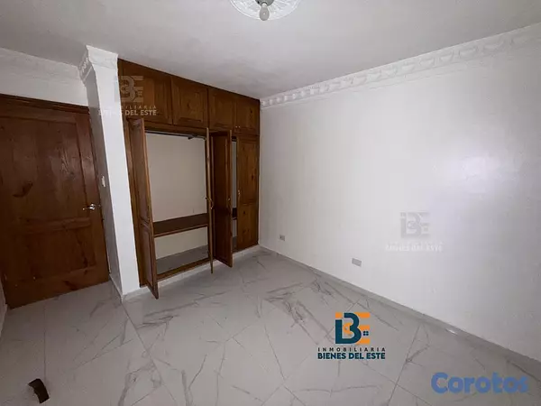 casas - DE VENTA casa de dos niveles con (4) habitaciones  5