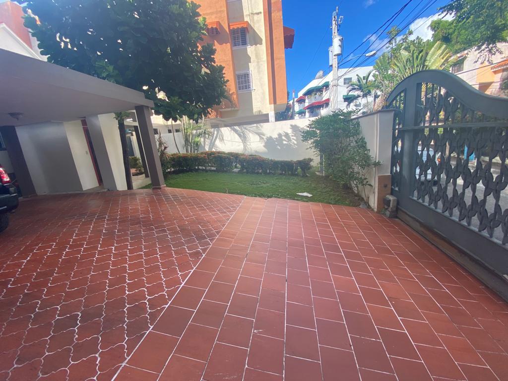 casas - CASA EN VENTA PROX. A LA REPUBLICA DE COLOMBIA 5