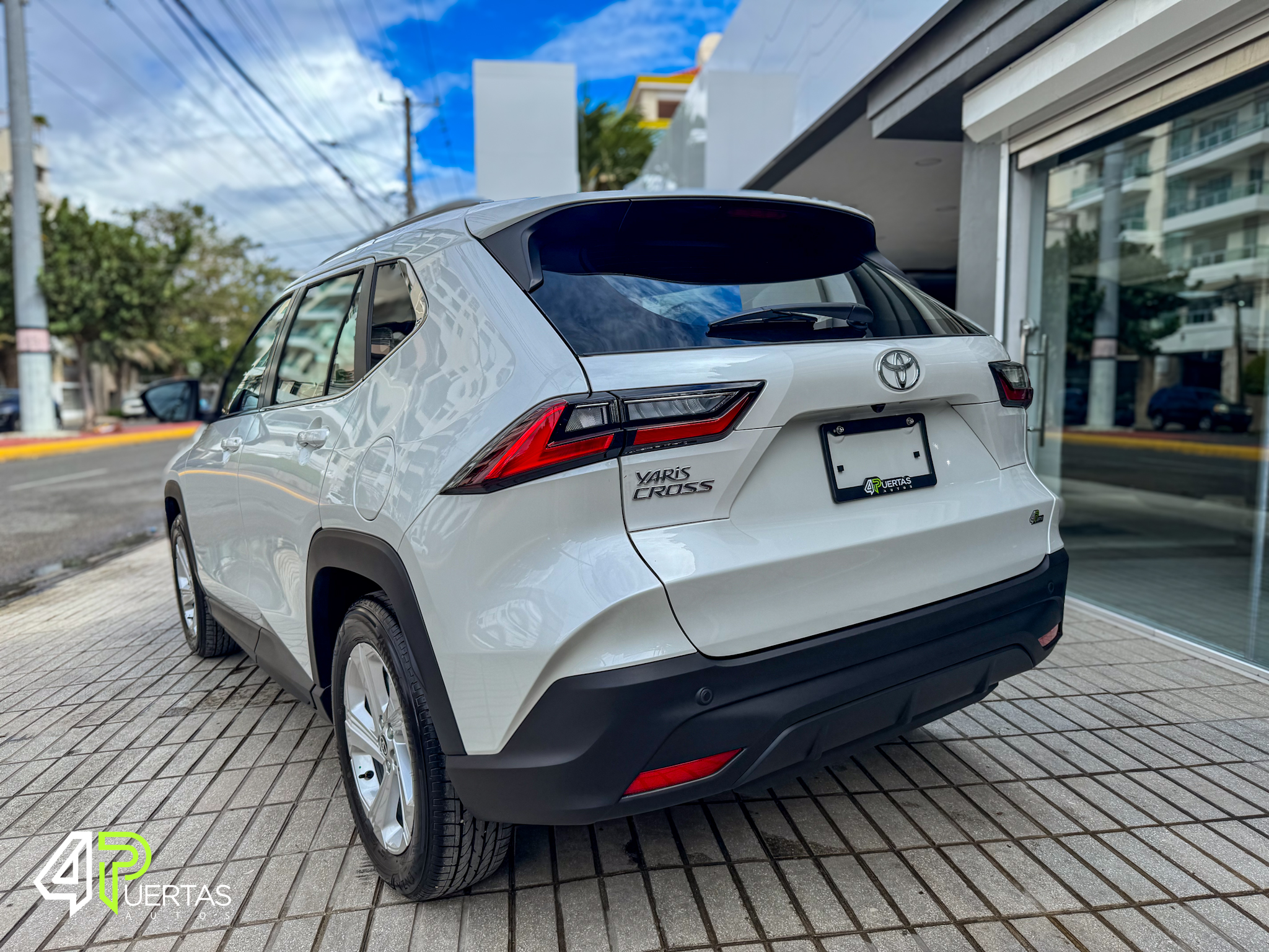 carros - Toyota Yaris Cross Full Gasolina  4