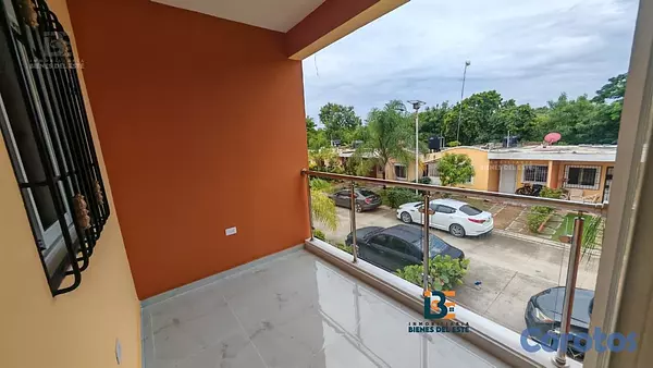 apartamentos - Se Alquilan Apartamentos de Tres habitaciones, en  2