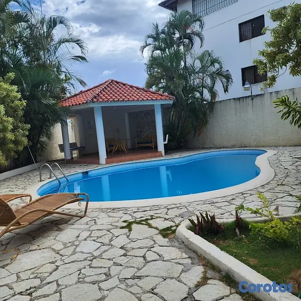 casas vacacionales y villas - Villa en Juan Dolio, de dos niveles  3