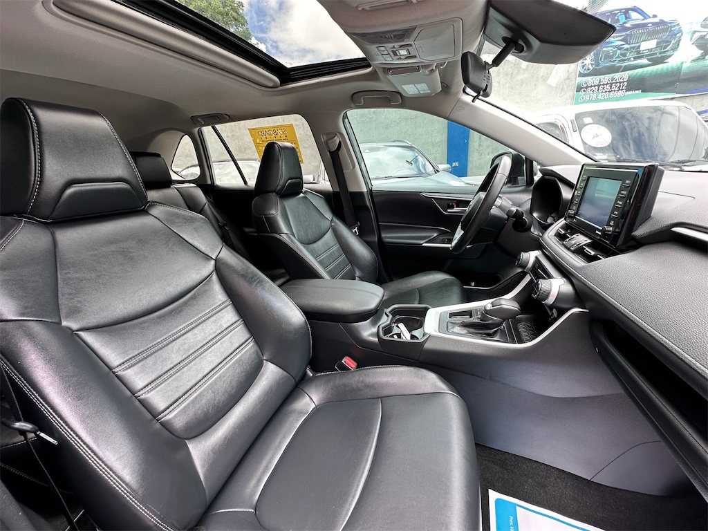 jeepetas y camionetas - Toyota RAV4 XLE Premium 2021
 7