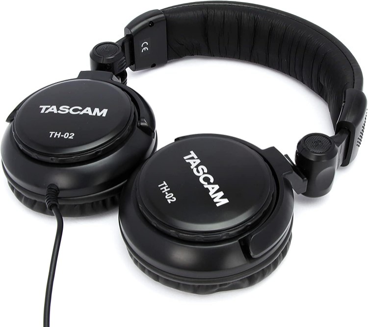 camaras y audio - Tascam Auriculares TH02 para estudio, dispositivo de audio con diseño plegable 1