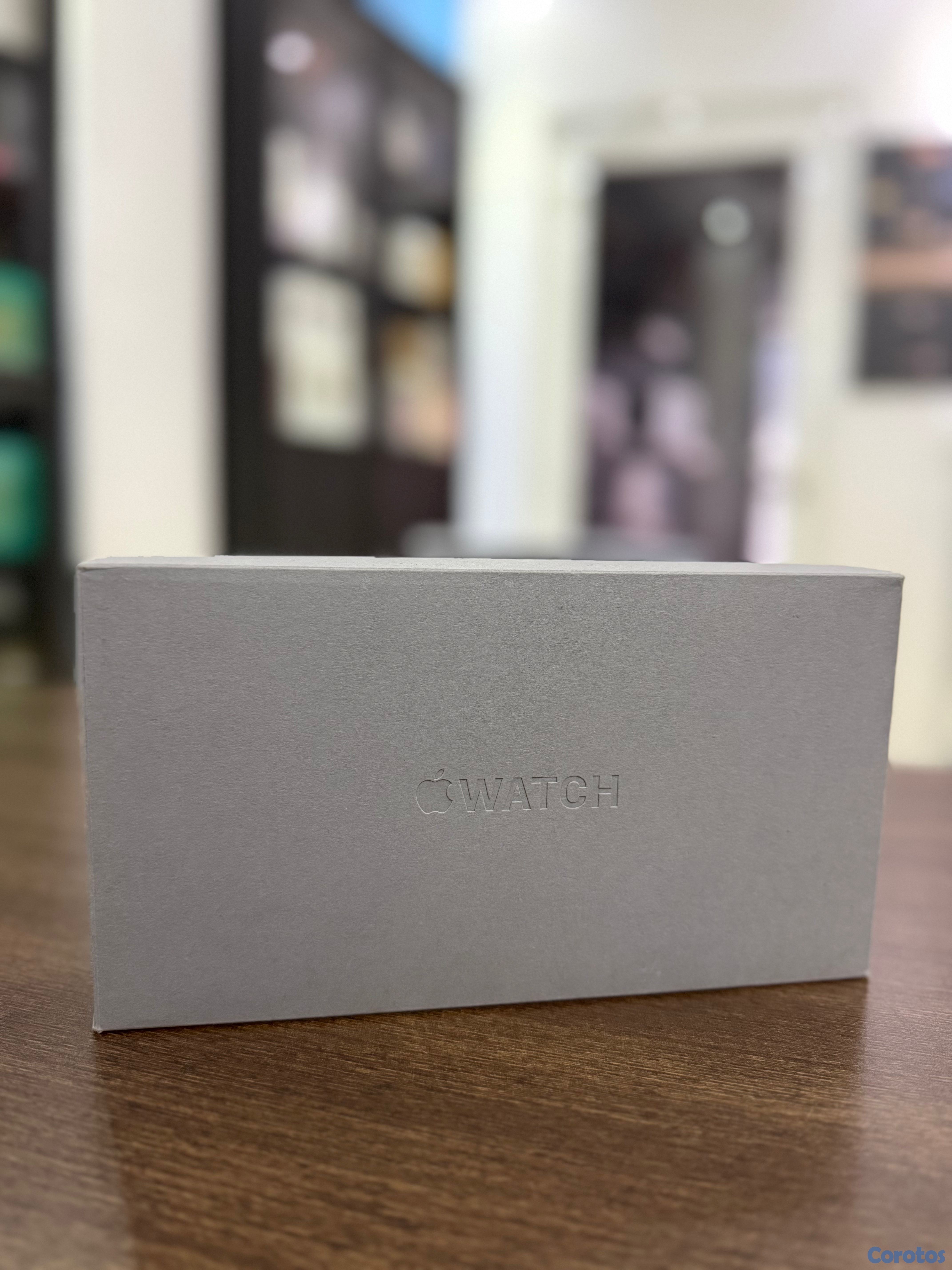 accesorios para electronica - Apple Watch Ultra 2 49mm Black Titanium RD$ 47,500