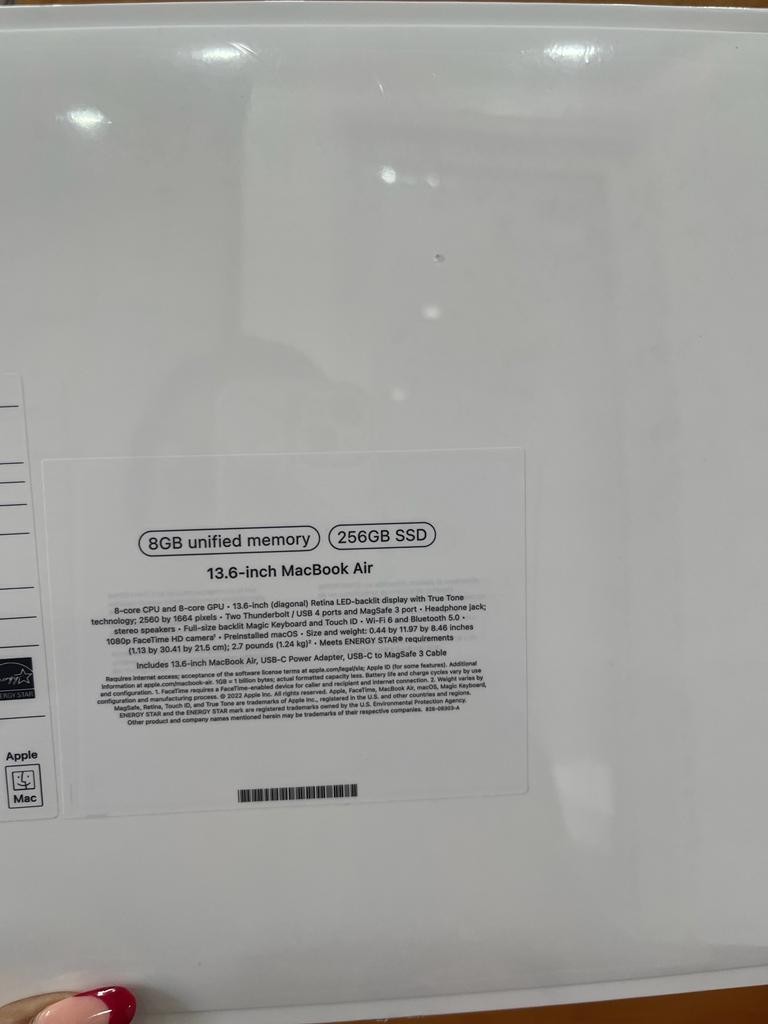 celulares y tabletas - MacBook Air 2022 M2 8gb RAM 256gb 3