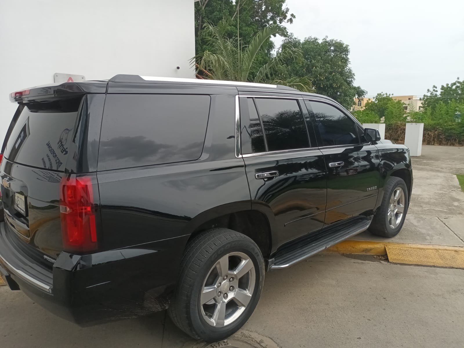 jeepetas y camionetas - chevolet tahoe premier 2019 4