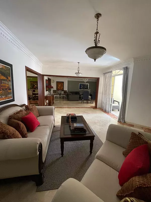 penthouses - Vendo Pent-house de 2 niveles en Los Cacicazgos  4
