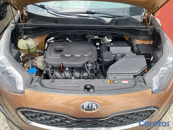 jeepetas y camionetas - Kia Sportage LX 2020 8