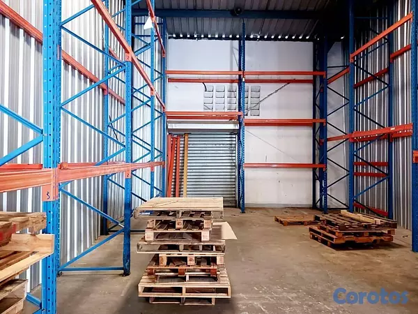 otros inmuebles - Alquilo Nave industrial en Herrera Pantoja 2